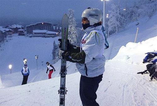  A atleta Lais Souza, que aguardava classificação para a prova de esqui aéreo nos Jogos Olímpicos de Inverno Sochi 2014, sofreu acidente  / Foto: Divulgação/CBDN